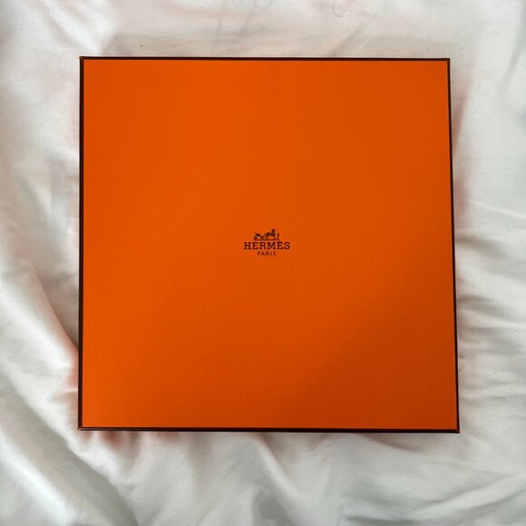 [RARE] Hermès 2014 De la Mer au Ciel Silk Scarf 90cm in Violet, Orange, Vert - Picture 9 of 10